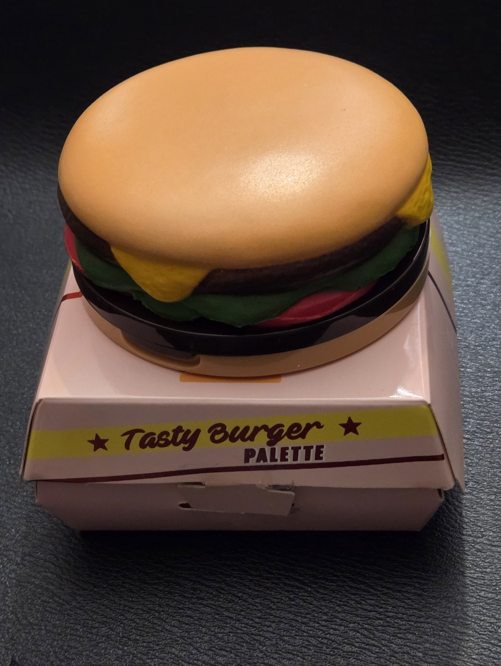 I Heart Revolution Drive Thru Grilled Cheesy Burger Eyeshadow Palette
